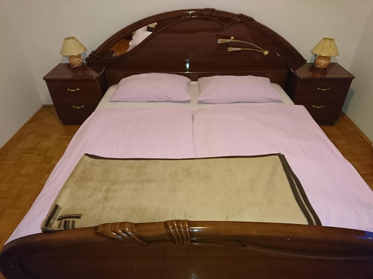 Sobe Janez Bed and Breakfast Križe Esterno foto